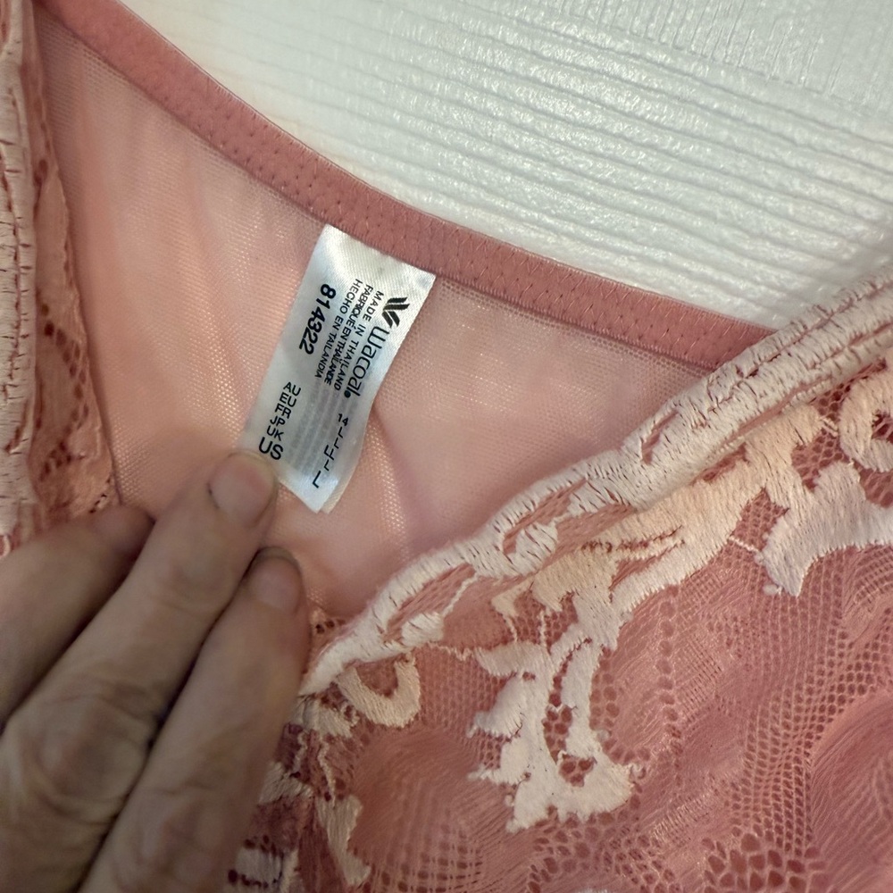 Wacoal Luxury Sleepwear Blush and Ivory Lace Chemise - Picture 4 of 6